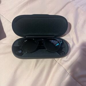 Ray-Ban Classic Black Sunglasses with Case